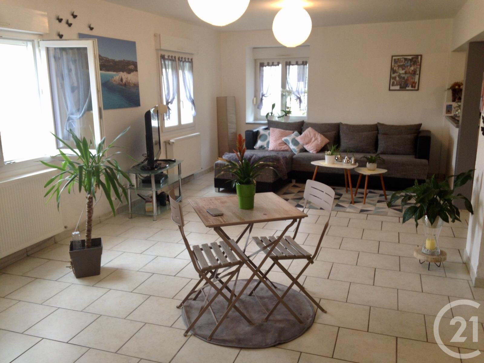 Appartement F3 à louer - 3 pièces - 95 m2 - CHARQUEMONT - 25 - FRANCHE-COMTE
