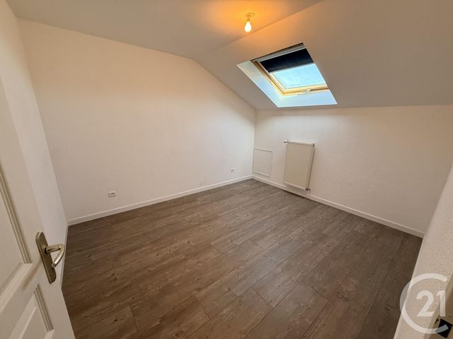 Appartement F3 à louer - 3 pièces - 72.42 m2 - CHARQUEMONT - 25 - FRANCHE-COMTE - Century 21 Avenir Immobilier