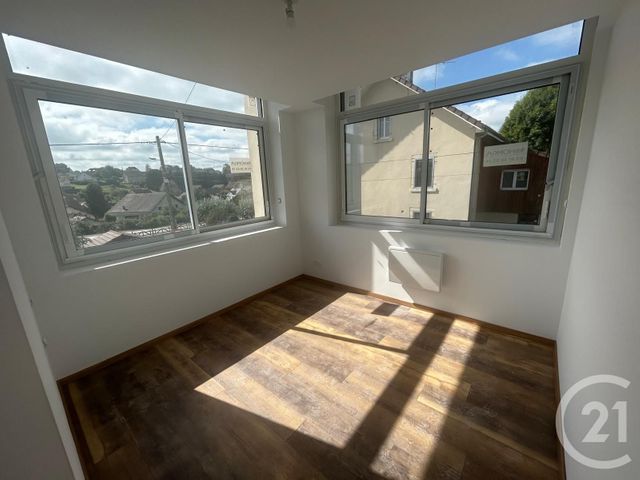 Appartement F4 à louer - 4 pièces - 86.75 m2 - CHARQUEMONT - 25 - FRANCHE-COMTE - Century 21 Avenir Immobilier