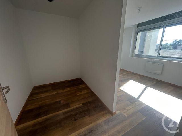 Appartement F4 à louer - 4 pièces - 86.75 m2 - CHARQUEMONT - 25 - FRANCHE-COMTE - Century 21 Avenir Immobilier