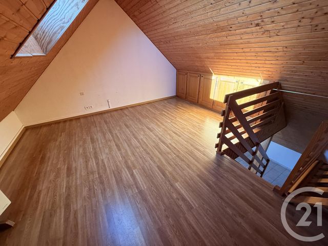 Appartement F5 à louer - 5 pièces - 68.0 m2 - CHARQUEMONT - 25 - FRANCHE-COMTE - Century 21 Avenir Immobilier