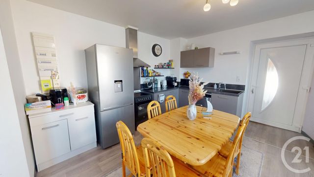 Appartement F3 à vendre - 3 pièces - 67.0 m2 - CHARQUEMONT - 25 - FRANCHE-COMTE - Century 21 Avenir Immobilier