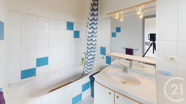 Appartement T3 à vendre - 3 pièces - 69.5 m2 - MAICHE - 25 - FRANCHE-COMTE - Century 21 Avenir Immobilier