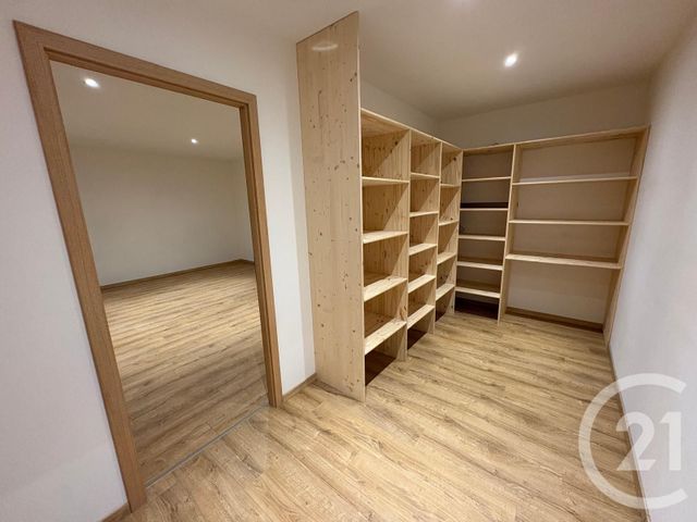Appartement F4 à vendre - 5 pièces - 137.0 m2 - CHARQUEMONT - 25 - FRANCHE-COMTE - Century 21 Avenir Immobilier