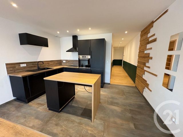 Appartement F4 à vendre - 5 pièces - 137.0 m2 - CHARQUEMONT - 25 - FRANCHE-COMTE - Century 21 Avenir Immobilier