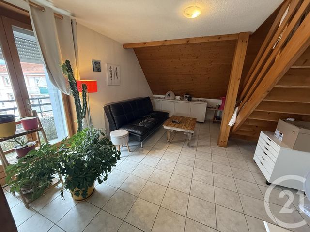 Appartement F5 à louer - 5 pièces - 68.0 m2 - CHARQUEMONT - 25 - FRANCHE-COMTE - Century 21 Avenir Immobilier