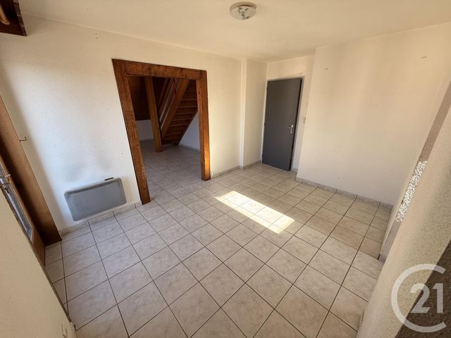 Appartement F5 à louer - 5 pièces - 68.0 m2 - CHARQUEMONT - 25 - FRANCHE-COMTE - Century 21 Avenir Immobilier